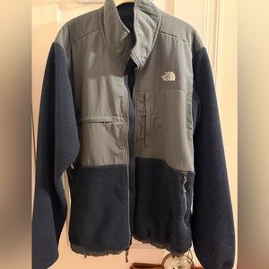 The North Face Men's Two-Tone Navy & Gray Fleece Jacket